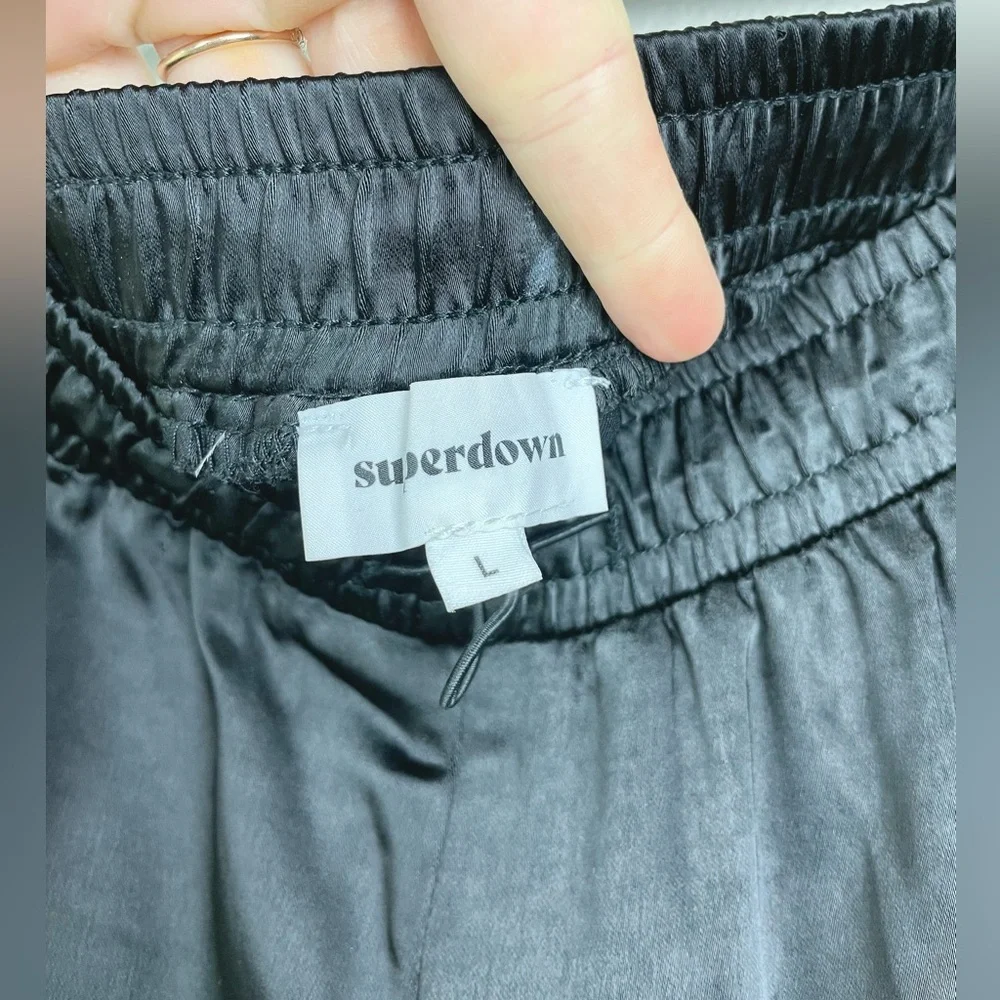 REVOLVE Superdown Women's Large Black Rita Cargo Pant Satin Pockets Drawstring - Picture 11 of 16